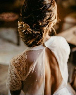 Gorgeous back details from a @rembostyling gown
.
.
#bohobride #bohostyle #weddingshoot #weddingdress #bridalinspiration #bridetobe #bohemianwedding #bridalheadpiece #weddinggown #classybride #backlessdress #backdetails #bridetobe #bridetobe2021